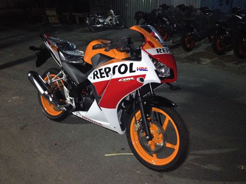 cbr150r_2015_6z.JPG