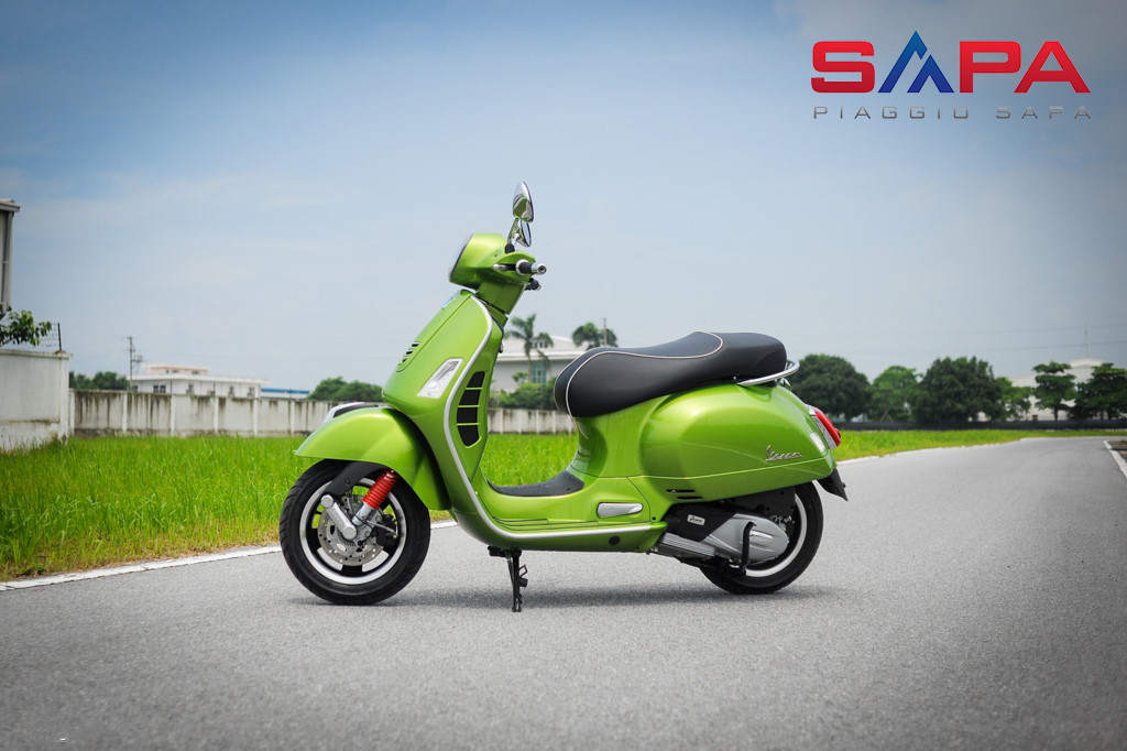 Vespa_GTS_2017_10_of_13.JPG