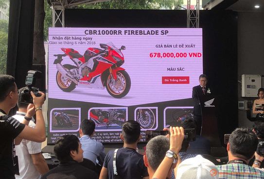 Bảng giá xe moto pkl Honda chính hãng 2018 tại Việt Nam (2).jpg