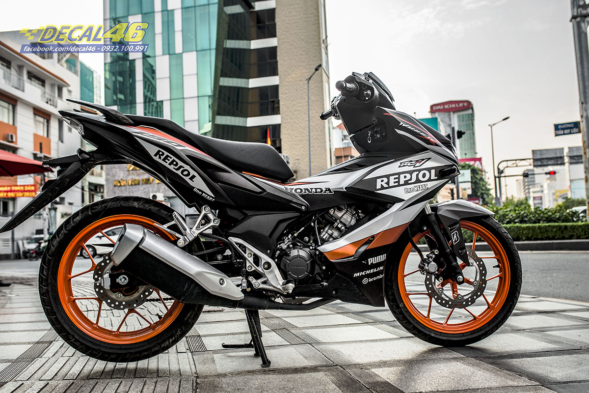 Tem-xe-Winner-X-thiết-kế-Repsol-cam-đen-nhôm-5.jpg