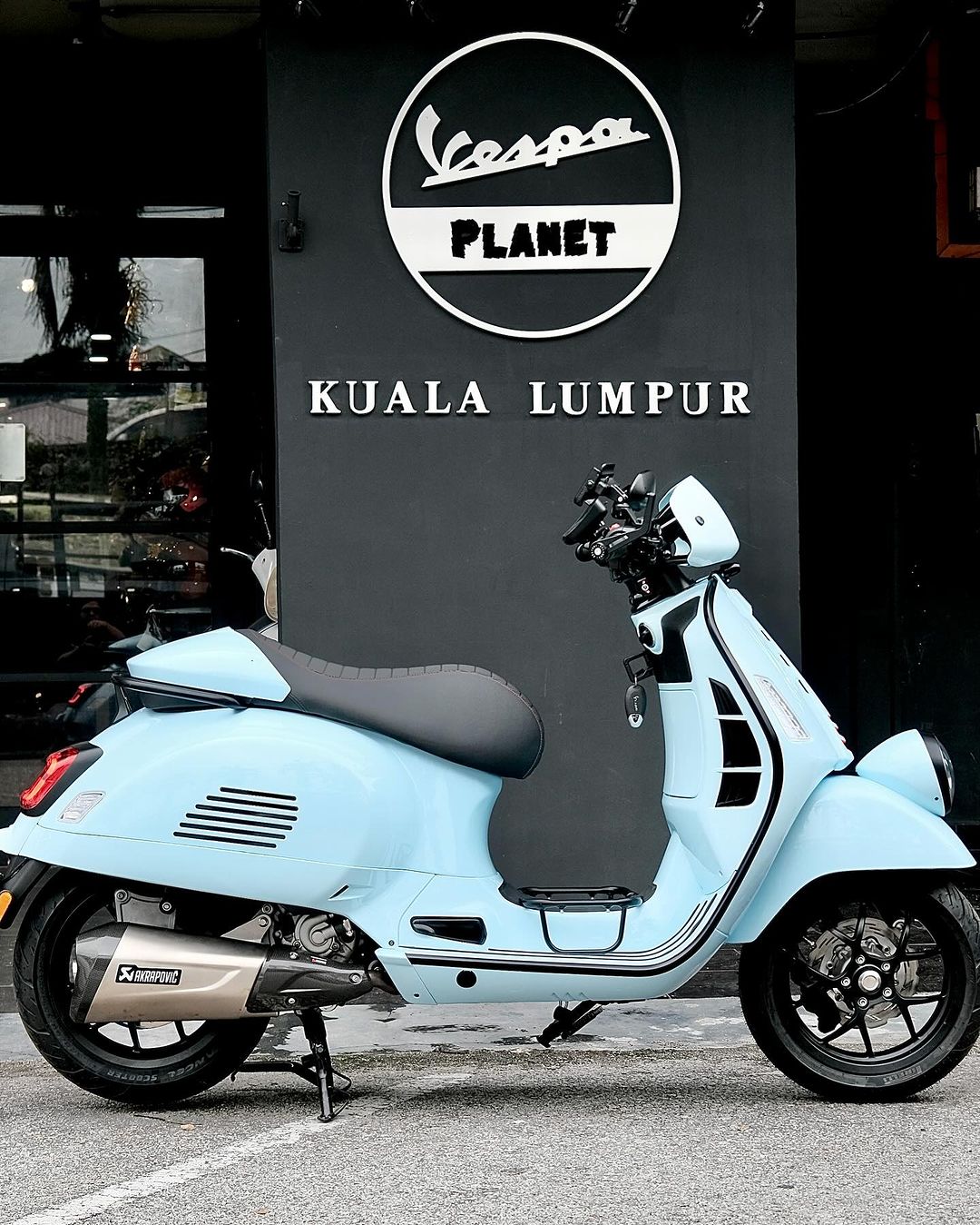 Vespa-GTV-2023-Beige-Sabbia-mod-bikervietnam-10.jpg