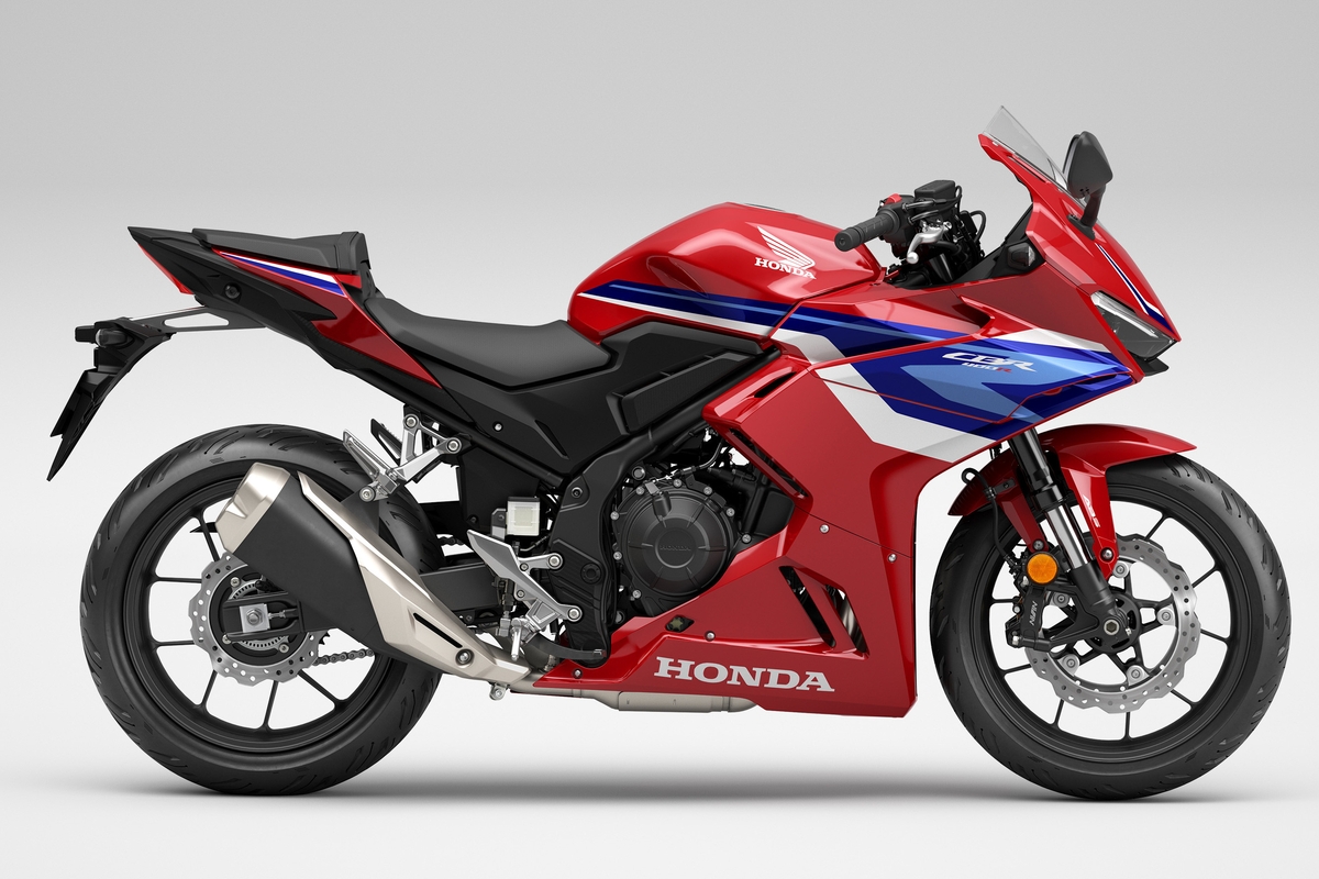 Honda-CBR400R-Four-bikervn-2.jpg